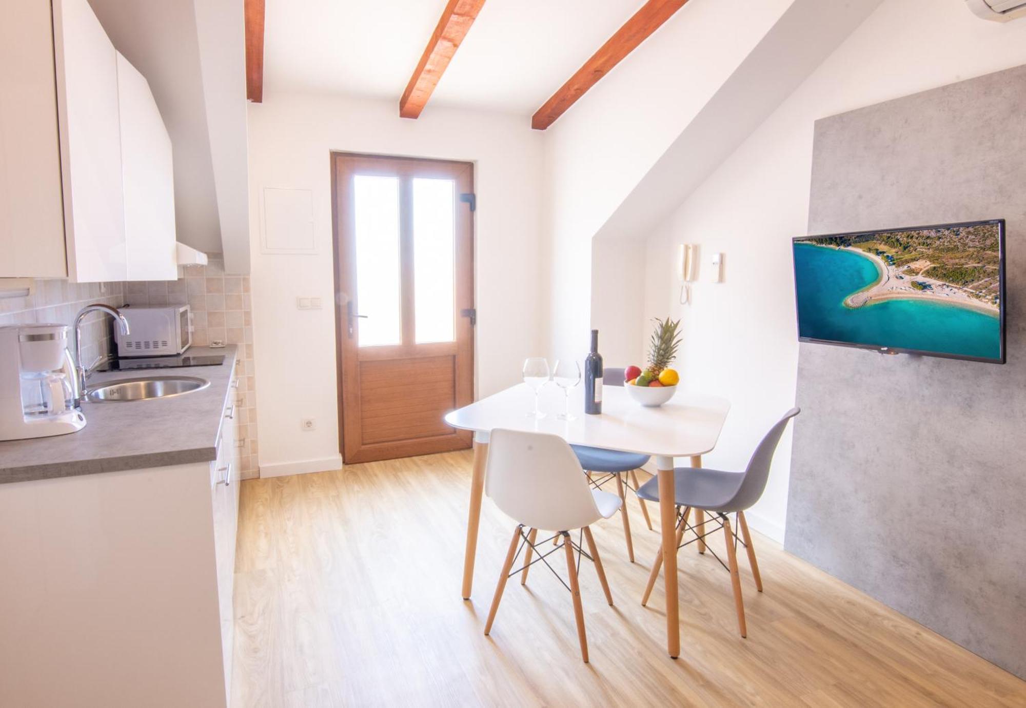 Bed & Breakfast Portun In The Center Baška Voda Exteriér fotografie